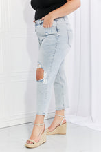 Load image into Gallery viewer, Vervet by Flying Monkey Stand Out Full Size Distressed Cropped Jeans
