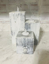 Load image into Gallery viewer, Candle Set of 3 Variety of Colors..
