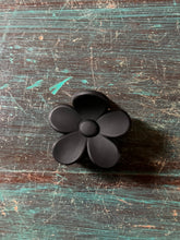 Load image into Gallery viewer, Small Flower Clips
