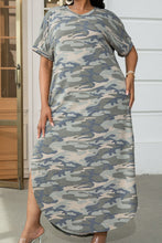 Load image into Gallery viewer, Plus Size Short Sleeve Split Curved Hem Dress
