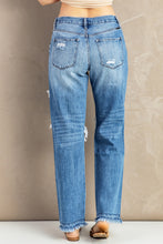 Load image into Gallery viewer, Frayed Hem Distressed Jeans with Pockets
